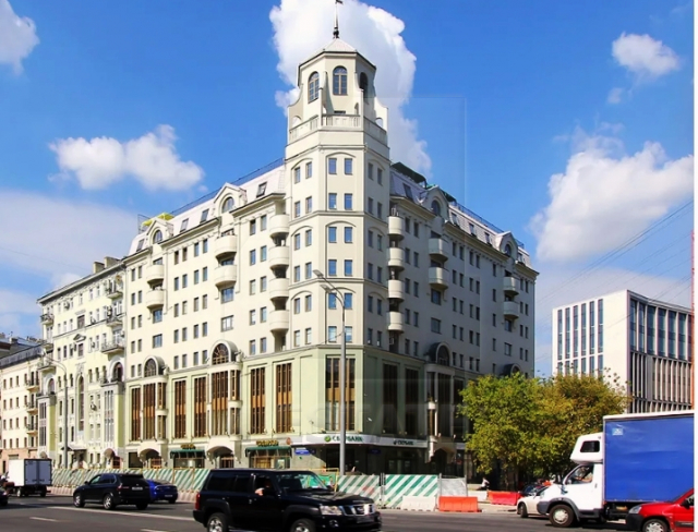 Аренда офиса в презентабельном бизнес центре, м.Маяковская.