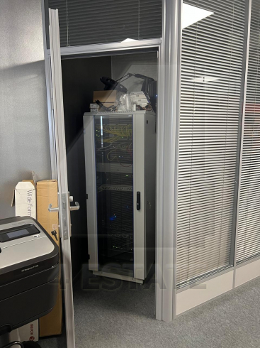 Бизнес-центр "Панорама", м.Маяковская.