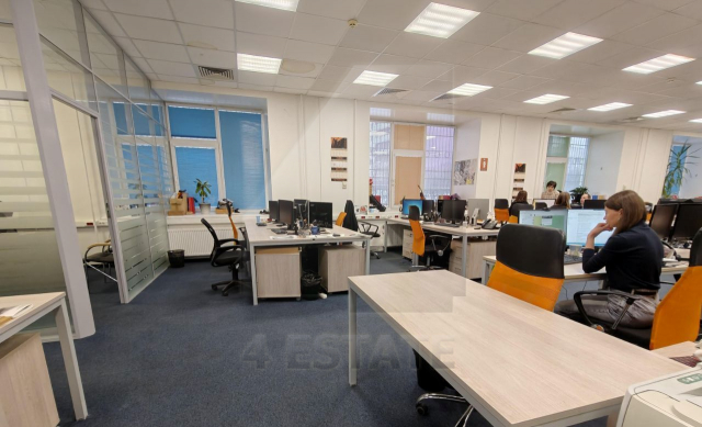 Аренда  офисов в бизнес комплексе, м.Марксистская.