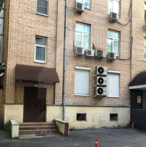 Аренда части особняка класса В+, м.Арбатская.