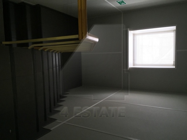 Продажа офисных особняков класса В, м.Академическая.