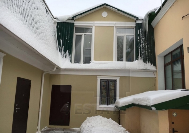 Реконструированный особняк класса В+, м.Чистые пруды.