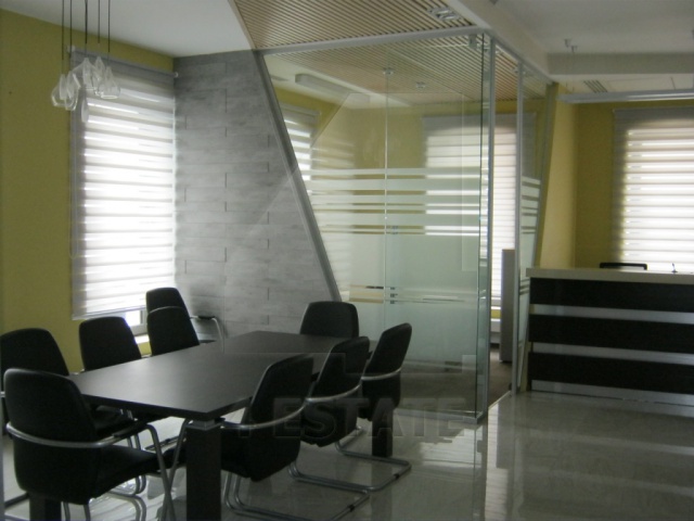 Продажа банковского особняка класса А, м.Менделеевская.