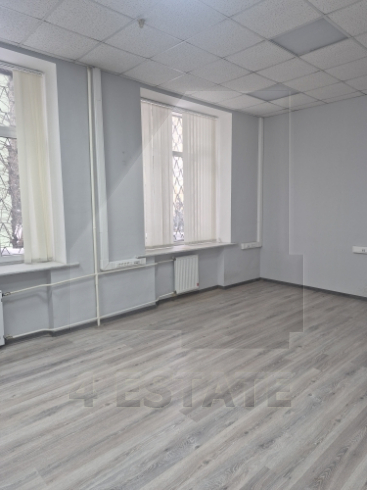 Офисное здание классса В, м. Улица 1905 г.