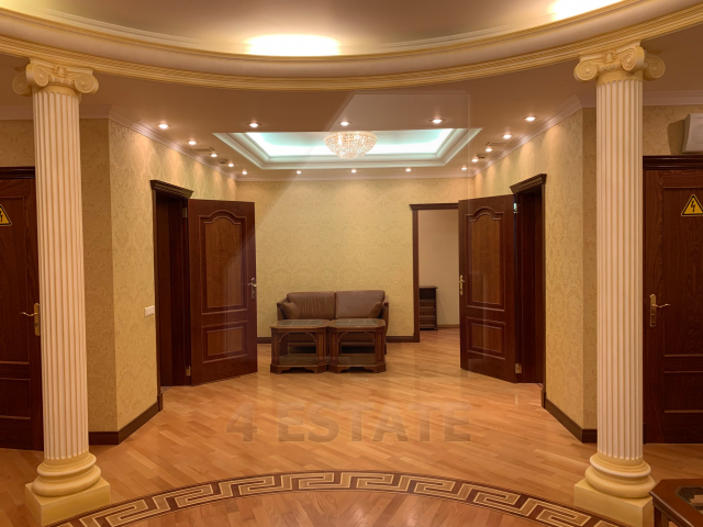 Продажа презентабельного особняка А класса, м.Чистые Пруды.