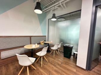 Аренда офисов в новом бизнес-центре" Верейская Плаза 4" м.Давыдковская.