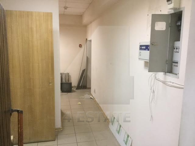 Аренда цокольного этажа в жилом доме м. Бауманская.