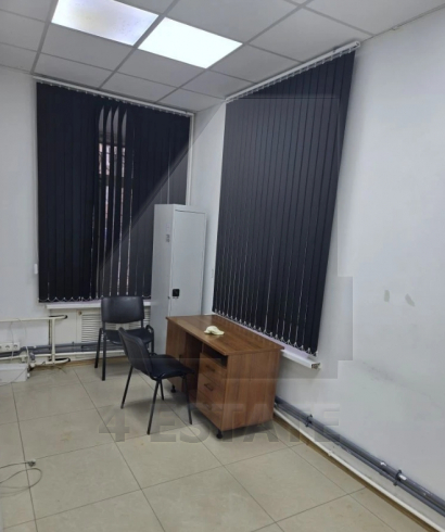 Аренда помещения свободного назначения с отд. входом, м.Менделеевская.