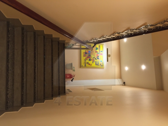 Продажа презентабельного здания, м.Красносельская.