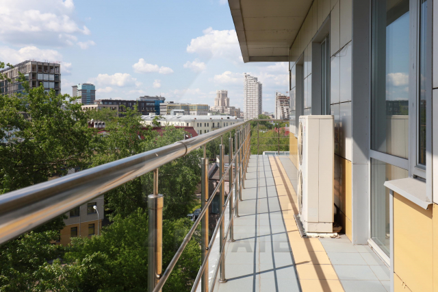 Продажа офисов в бизнес центре класса В+ "Полларс", м. Павелецкая.