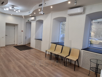 Аренда торгового помещения, м.Цветной б-р.