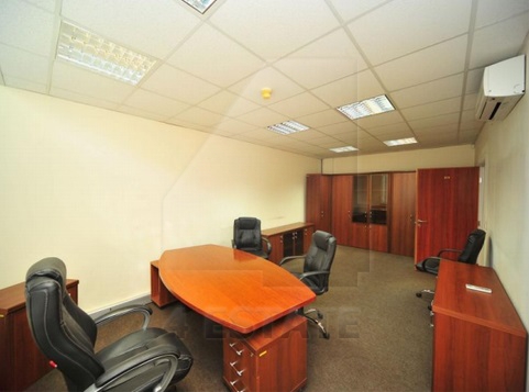 Продажа презентабельного офиса с отдельным входом, м.Студенческая.