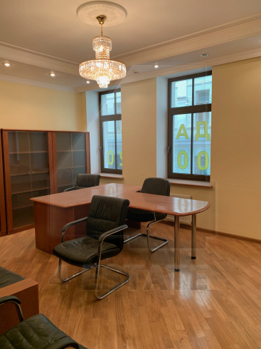 Продажа презентабельного особняка А класса, м.Чистые Пруды.