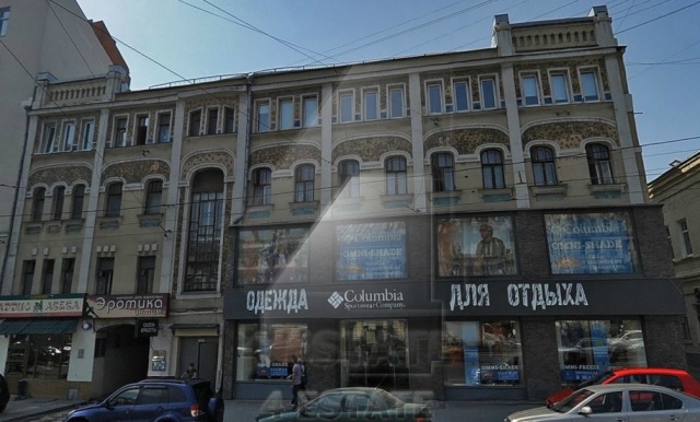 Продажа торгового помещения на первой линии садового кольца, м. Курская.