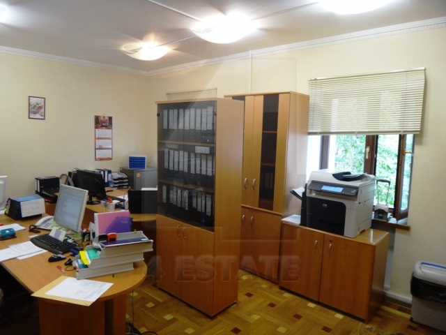 Презентабельный особняк на продажу, м.Смоленская.