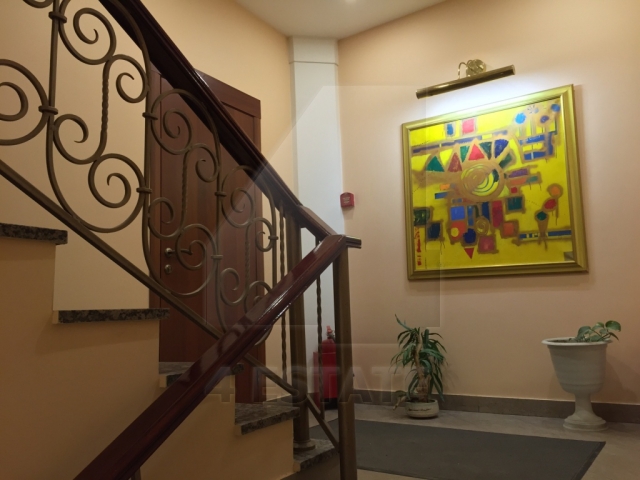 Продажа презентабельного здания, м.Красносельская.