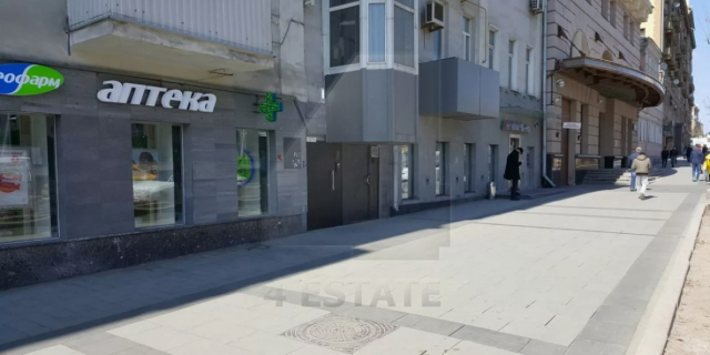 Помещение свободного назначения с отд. входом, м.Смоленская.