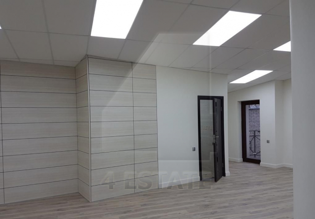 Аренда помещения с отдельным входом м. Парк культуры.